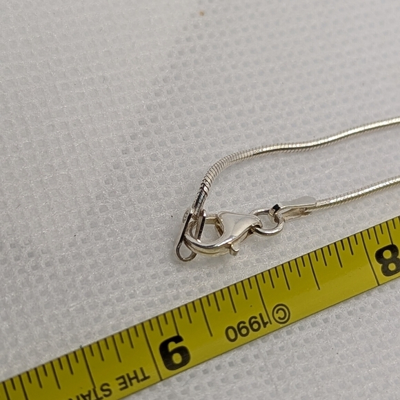 London Blue Silver Necklace - Picture 4 of 5